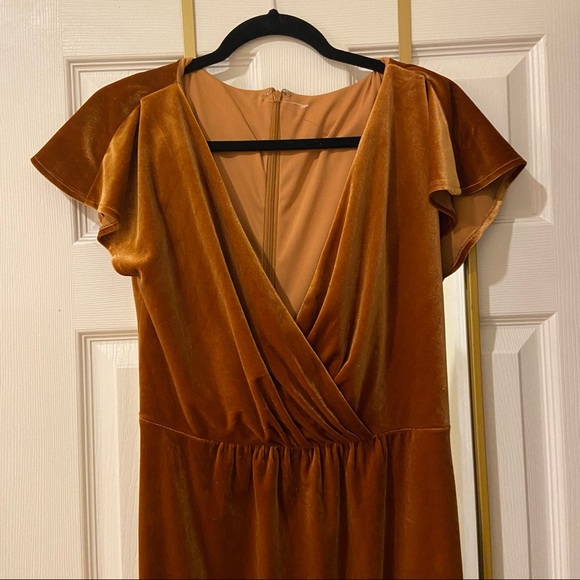 Thread Cap Sleeve Faux Wrap Velvet Maxi Dress in Golden Almond - Picture 4 of 9